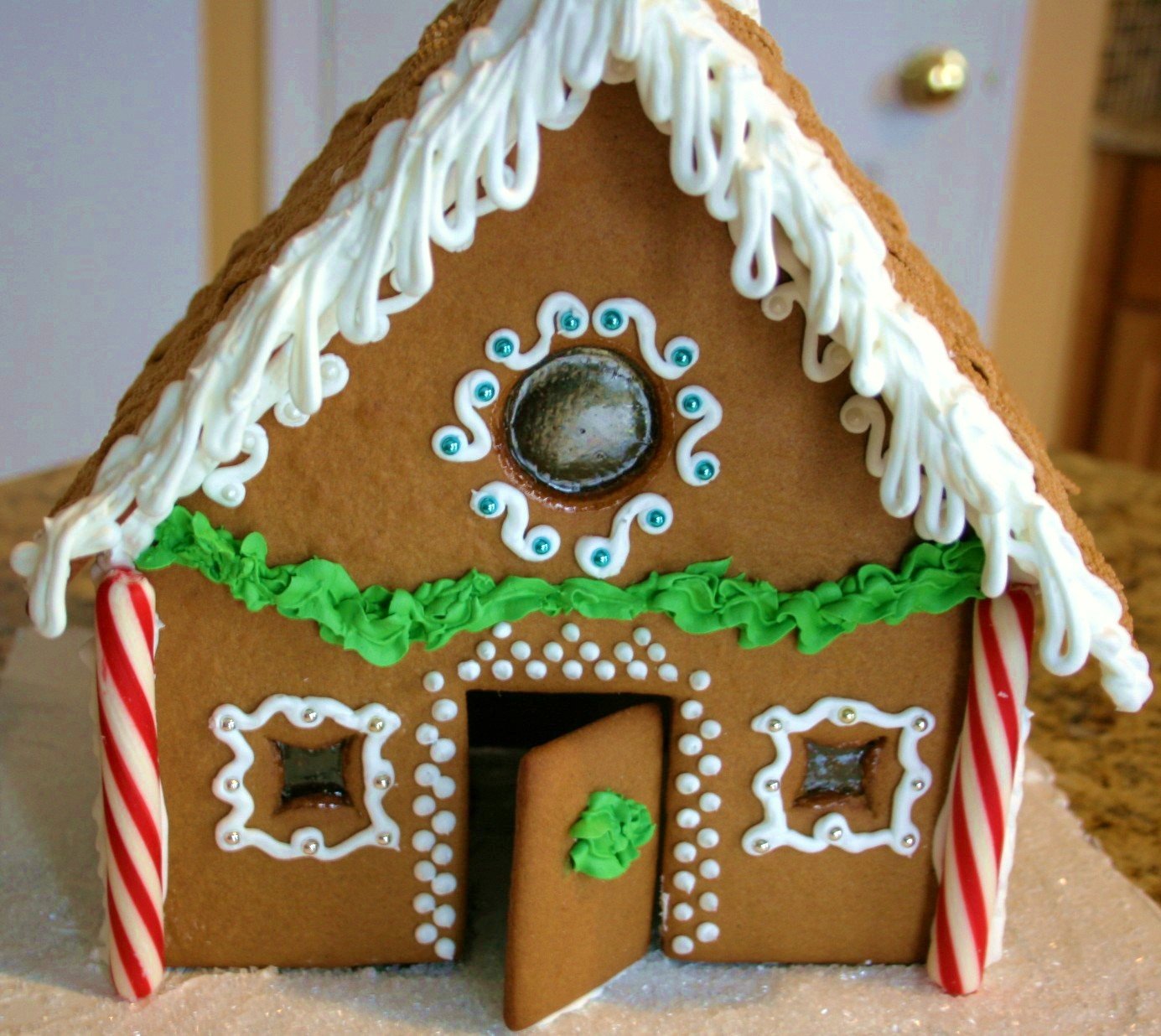 Gingerbread House, From Dough to Decorating